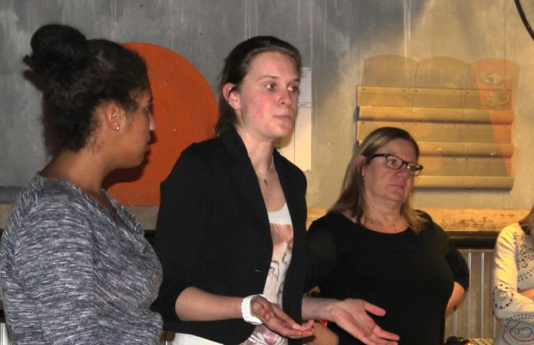 Jongeren in jeugdhulp: “Praat met en niet over ons!”