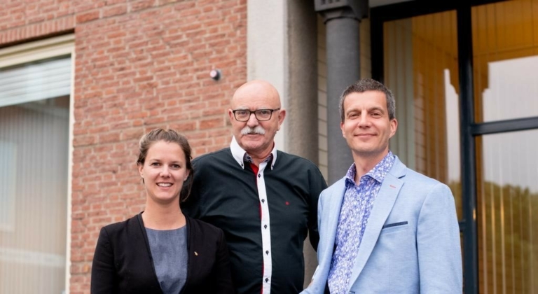 De Spoorzone, reactie op pamflet actiegroep Rijen Ontspoort