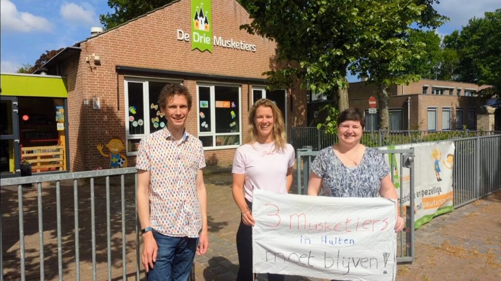 School Hulten moet behouden worden!