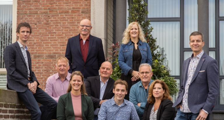 Debatloze begrotingsraad zet oppositie aan de kant