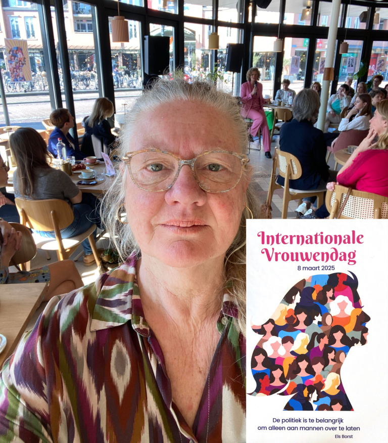 Internationale Vrouwendag; Politiek is te belangrijk om alleen aan mannen over te laten.